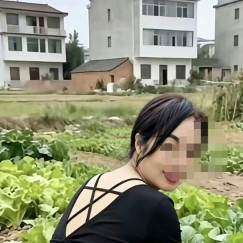 年龄40 三点粉 大蝴蝶肥逼 大屁股