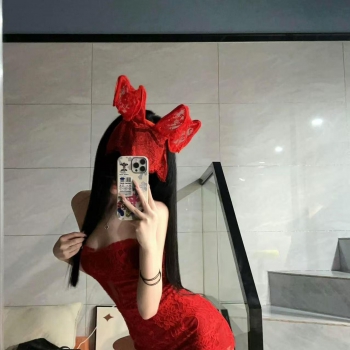 前凸后翘技术好小骚货i