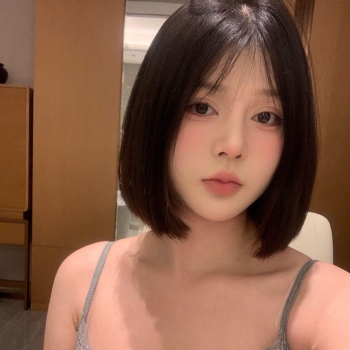 清纯少女刚下海 水润多汁身材性感 易敏感