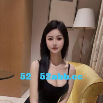 清纯白嫩大长腿女神